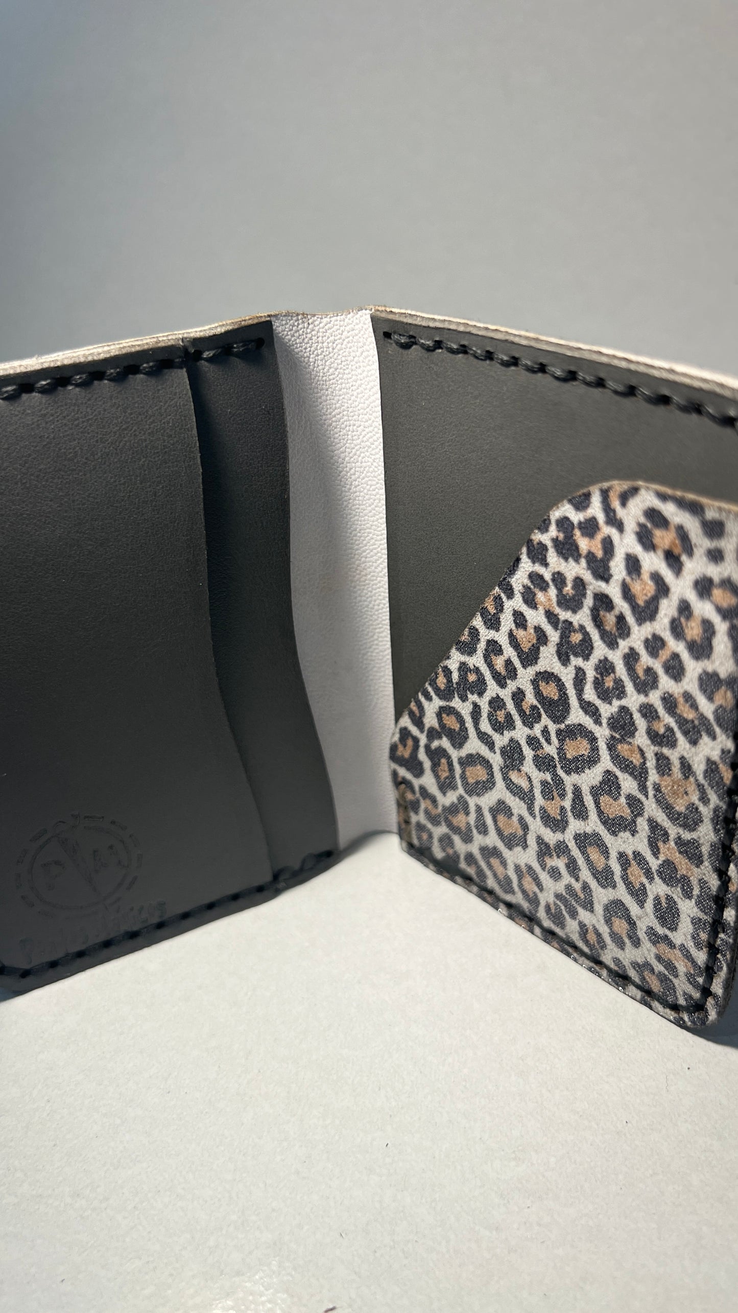 Porta Cartões em Couro - Animal Print Leopardo