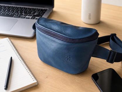 Bolsa de Cintura em Couro “Midnight Classic” – Minimalismo que Funciona