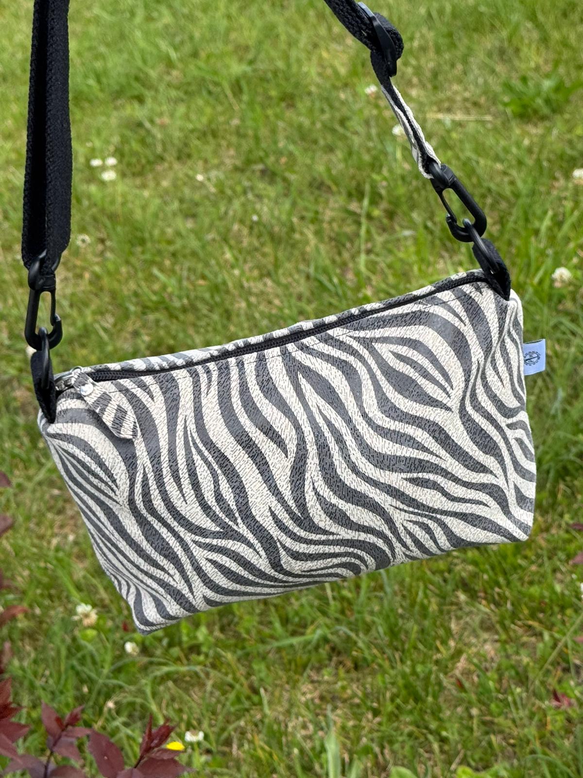 Bolsa em Couro – Zebra Preto e Branco