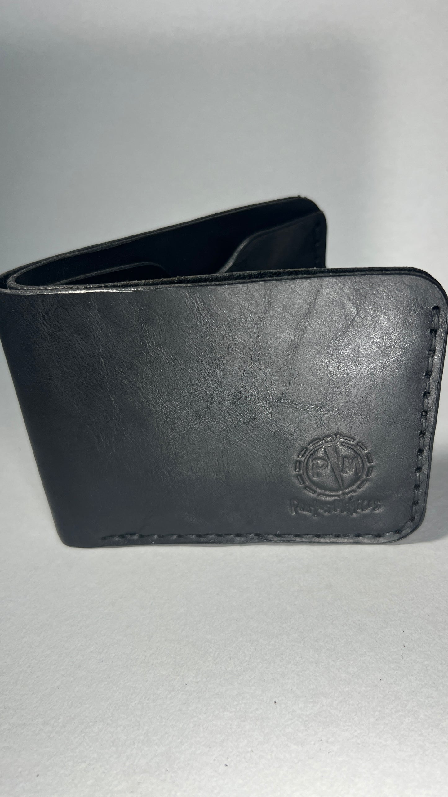 Carteira em Couro – Clássica em Preto