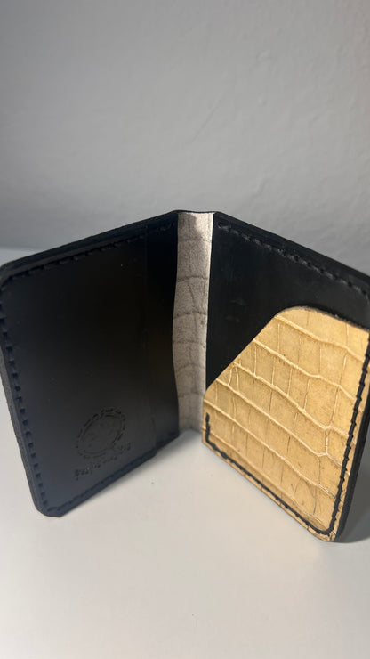 Porta Cartões em Couro - Dourado Textura Crocodilo