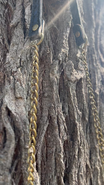 Bolsa em Couro – Efeito Piton Castanho e Vermelho (2 em 1 – de Mão ou Cintura)