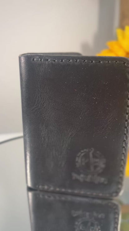 Porta Cartões em Couro - Preto e Vermelho – Elegância Compacta